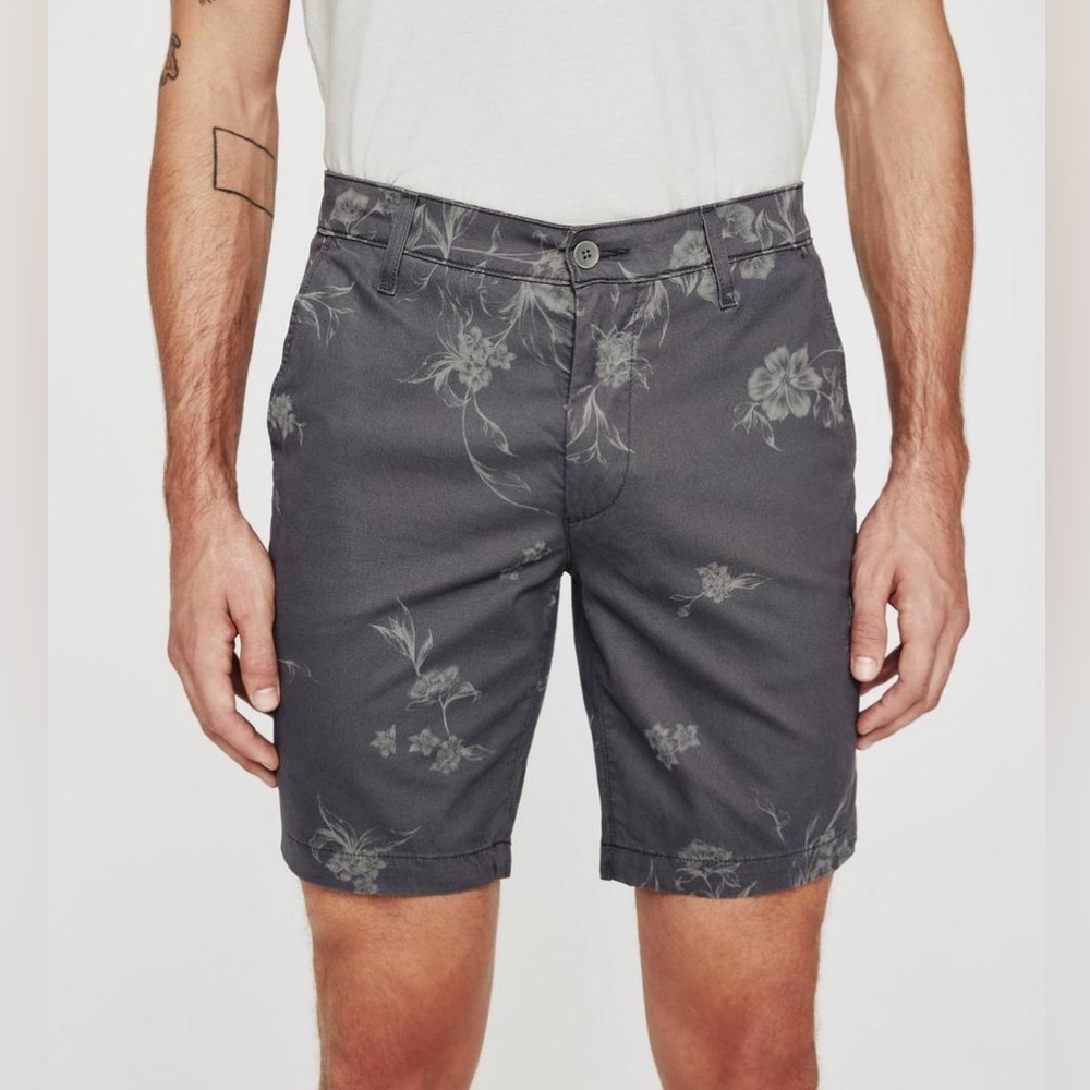 AG ADRIANO GOLDSCHMIED WANDERER SHORT MENS SIZE 38